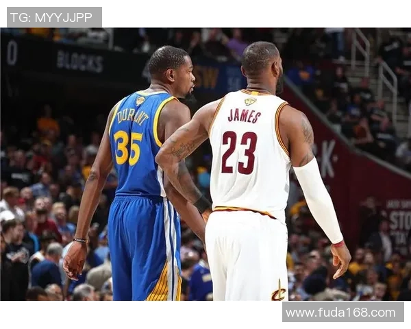 2017年NBA总决赛勇士与骑士对决精彩比分回顾与赛况分析