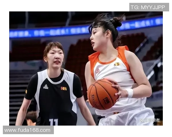 八一女篮迎战山西女篮决战赛场展现巾帼风采与竞技精神