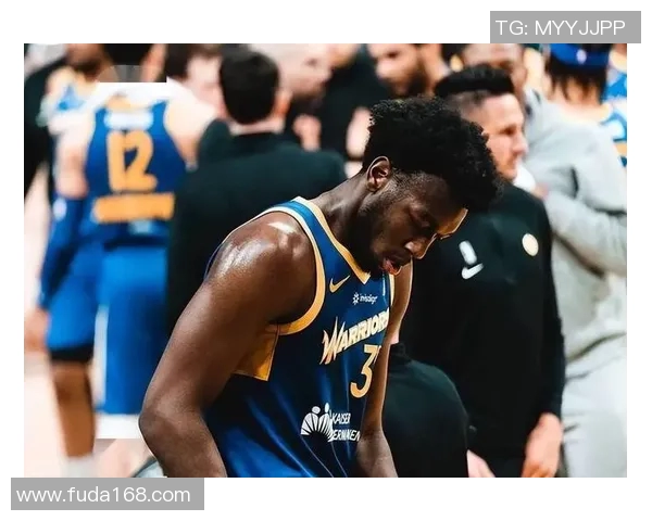 勇士队主帅克里斯特一再强调团队精神，球员们积极备战新赛季