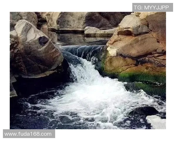 火山鸣泉与大秦之水的对比探讨与文化传承之美 火山鸣泉与大秦之水的对比探讨与文化传承之美